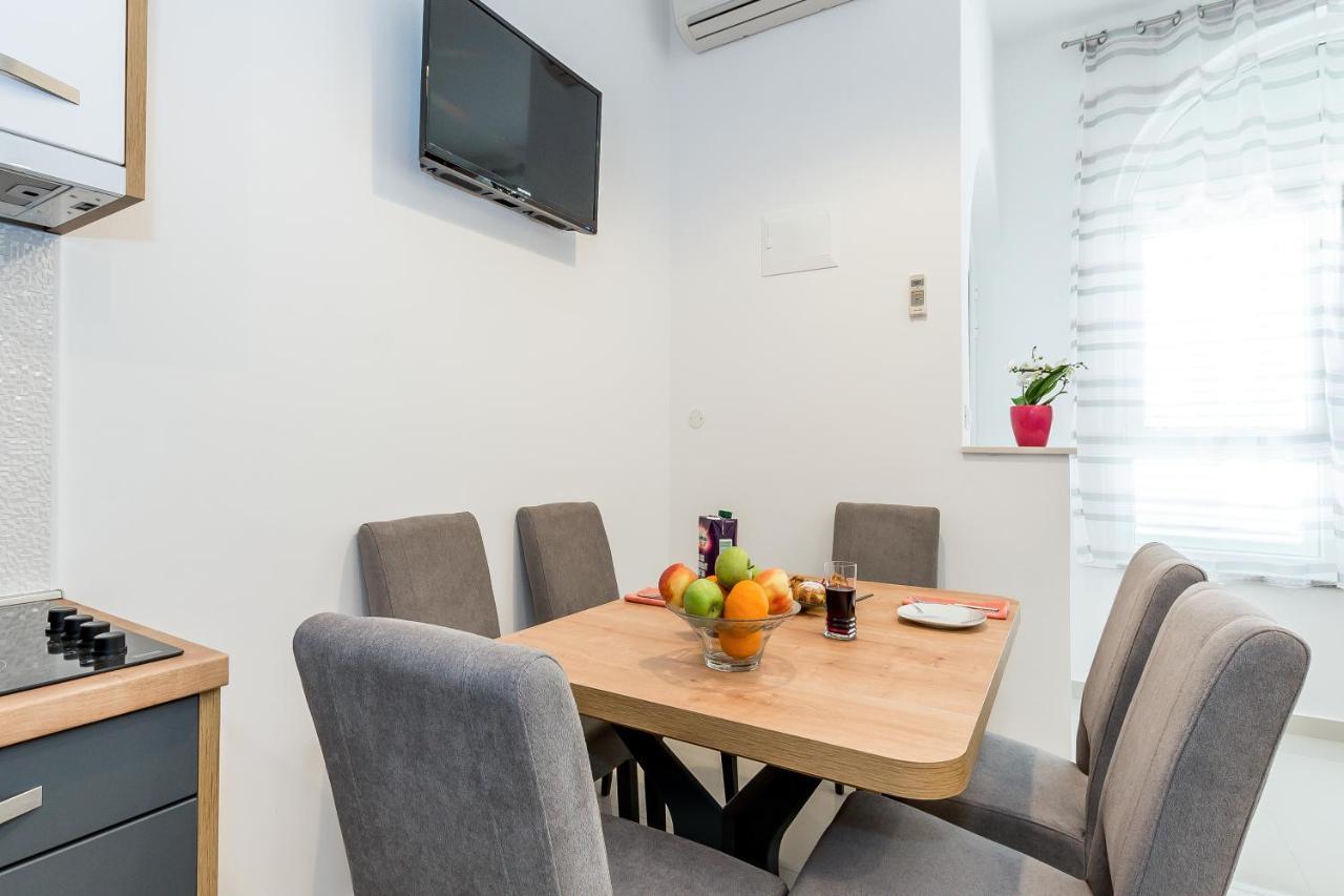 Apartmani Vesna เกรบัชติซา ภายนอก รูปภาพ