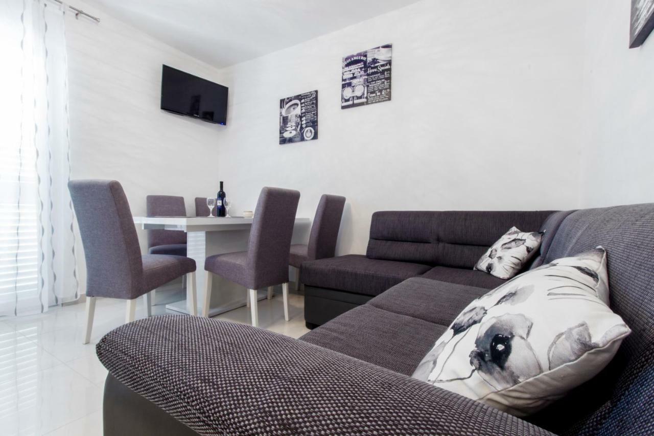 Apartmani Vesna เกรบัชติซา ภายนอก รูปภาพ
