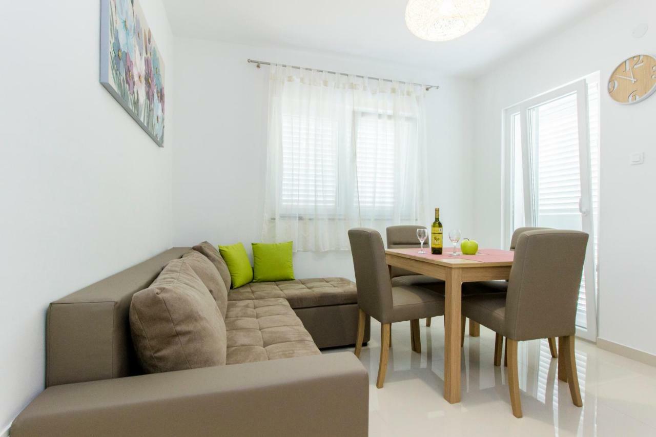 Apartmani Vesna เกรบัชติซา ภายนอก รูปภาพ