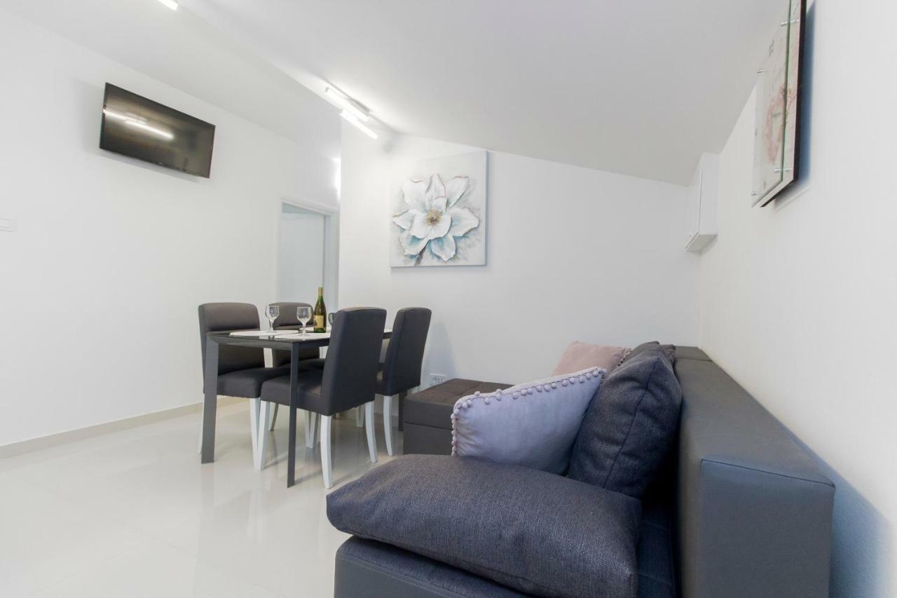 Apartmani Vesna เกรบัชติซา ภายนอก รูปภาพ